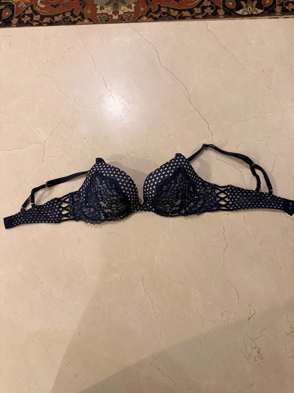 Victoria's Secret Very Sexy Lace Push-Up Bra 34B - Picture 6 of 6